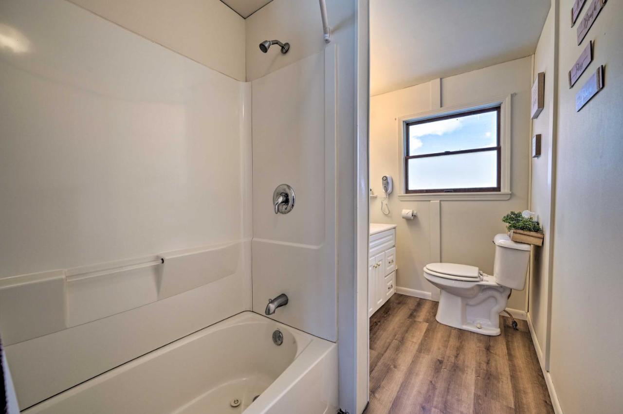 Cozy Tawas City Home With Views Of Lake Huron! 外观 照片